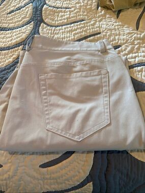 G/FORE Nimbus Golf Pants with Pink Button Accent